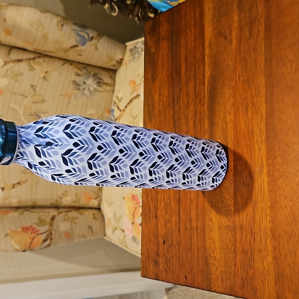 Manna water bottle